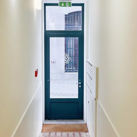 Lägenhet Sunny Terrace Facing Clerigos Tower Oporto