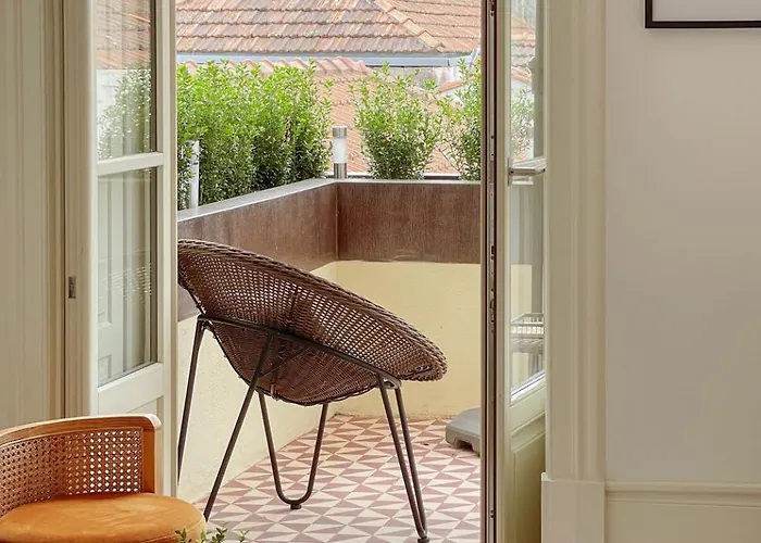 Sunny Terrace Facing Clerigos Tower *