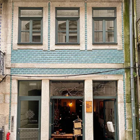 アパート Sunny Terrace Facing Clerigos Tower