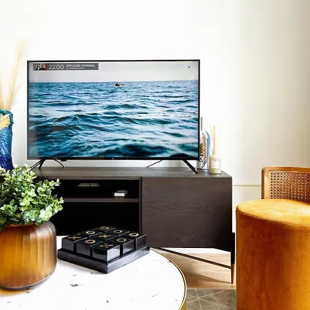 アパート Sunny Terrace Facing Clerigos Tower *