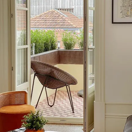 Sunny Terrace Facing Clerigos Tower Apartment *