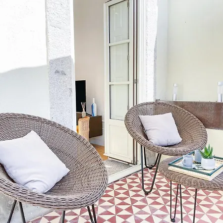 Sunny Terrace Facing Clerigos Tower * Oporto