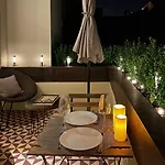 Sunny Terrace Facing Clerigos Tower Πόρτο