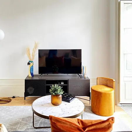 Sunny Terrace Facing Clerigos Tower 公寓 *